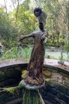 Artists/Images/ResizedSquare150/roos mannaerts_image_geschonken aardewerk_in garden.jpg